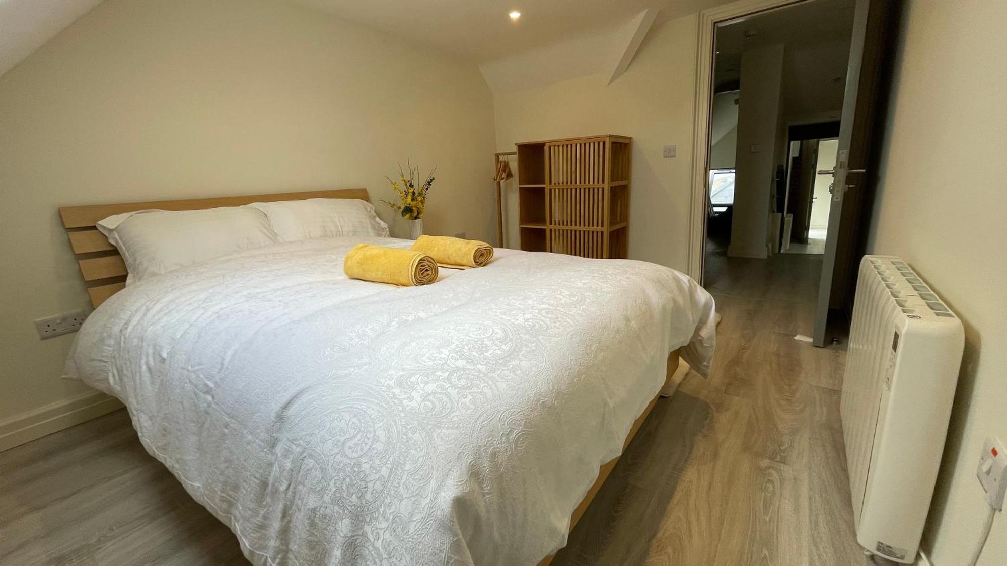 Spire Entire Attic Apartment No Kitchen Dublin Exteriör bild